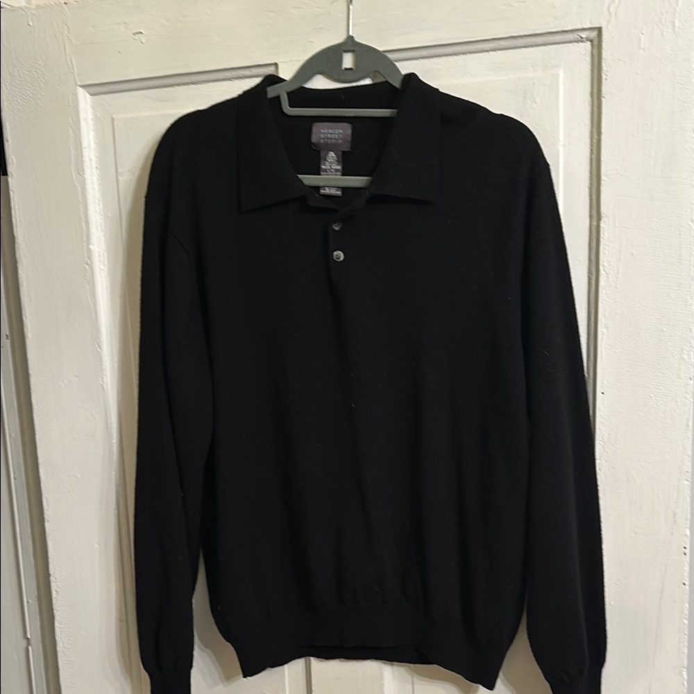 Mercer Street Studio Black V-Neck Sweater with Long Sleeves